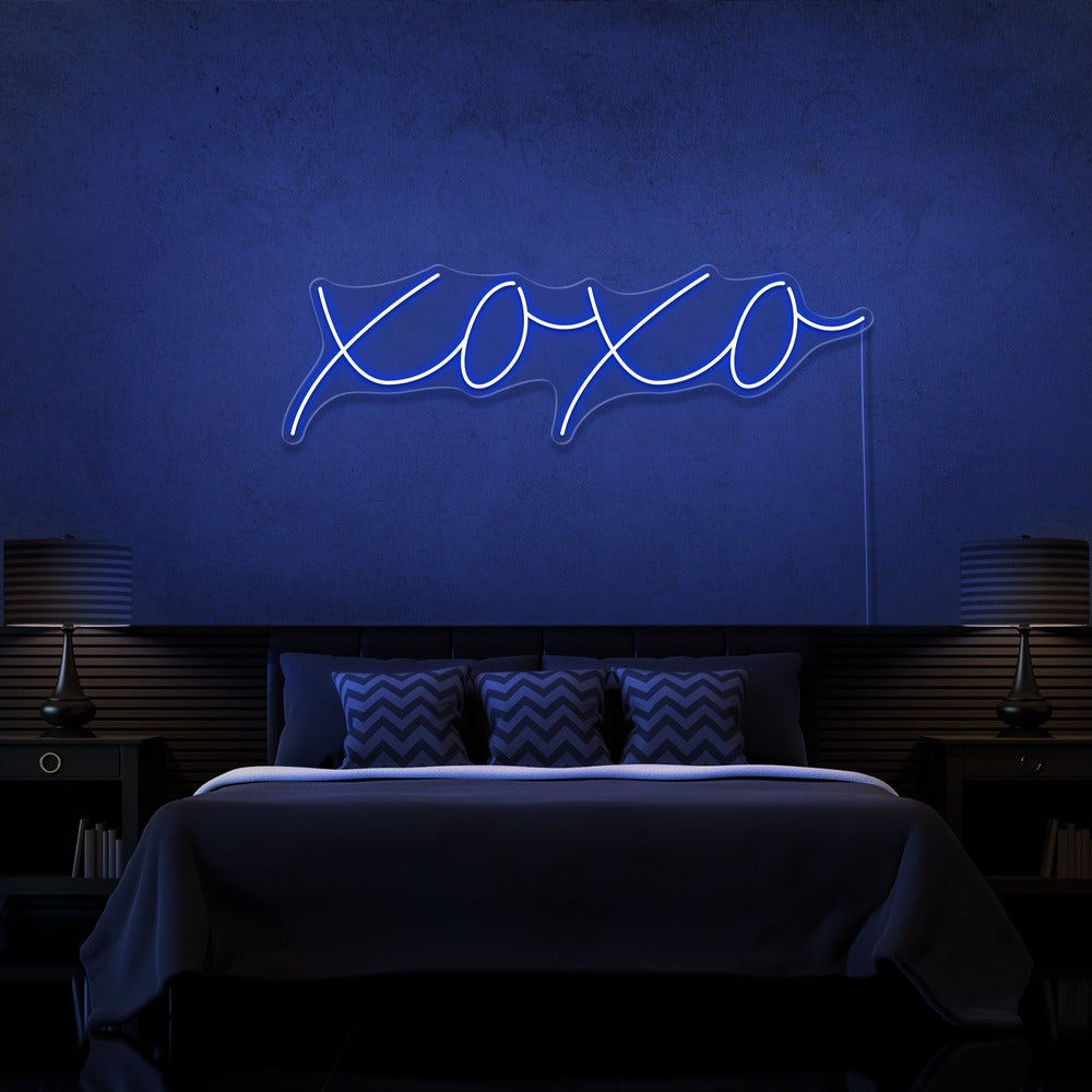 Lovely Bright Pink & Blue XOXO LED Light top Wall Room Decoration